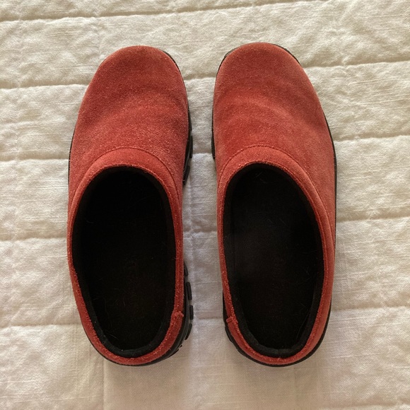 Lands End Suede Clogs Size 7 - Picture 2 of 5